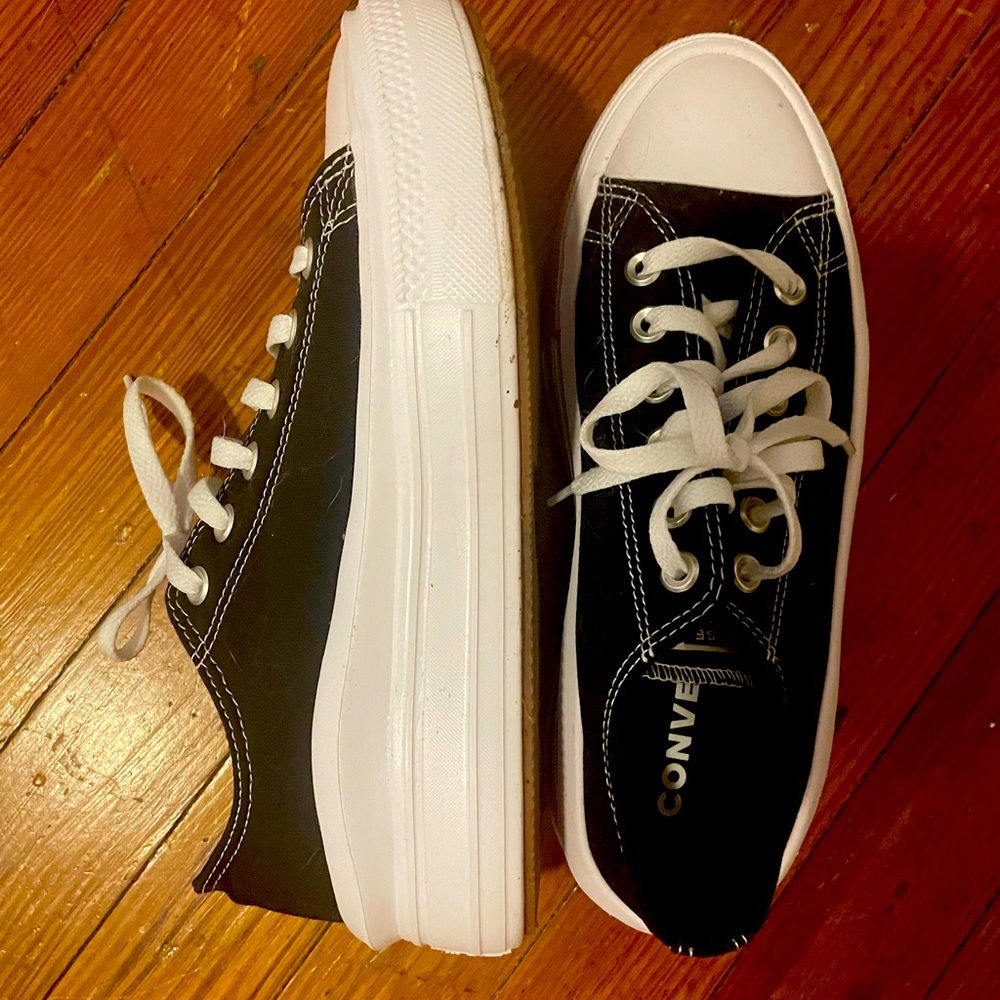 Platform converse. Gently used!